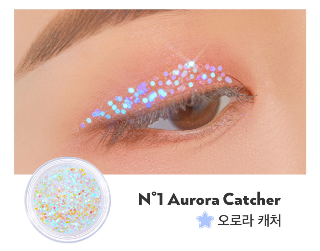 UNLEASHIA(アンレシア)のGet Loose Glitter Gel N°1 Aurora Catcher(ゲットルースグリッタージェル オーロラキャッチャー)の着画